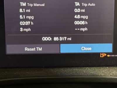 2023 Volvo XC40 Plus Bright Theme