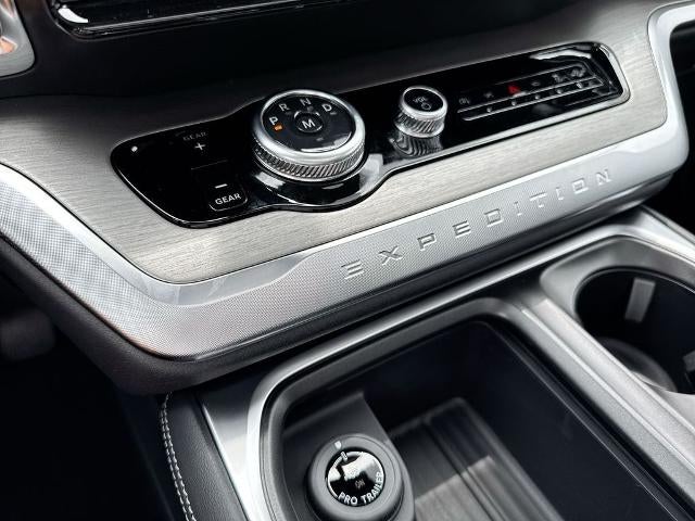 2026 Ford Expedition Base