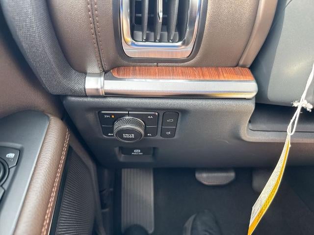 2027 Ford Expedition King Ranch