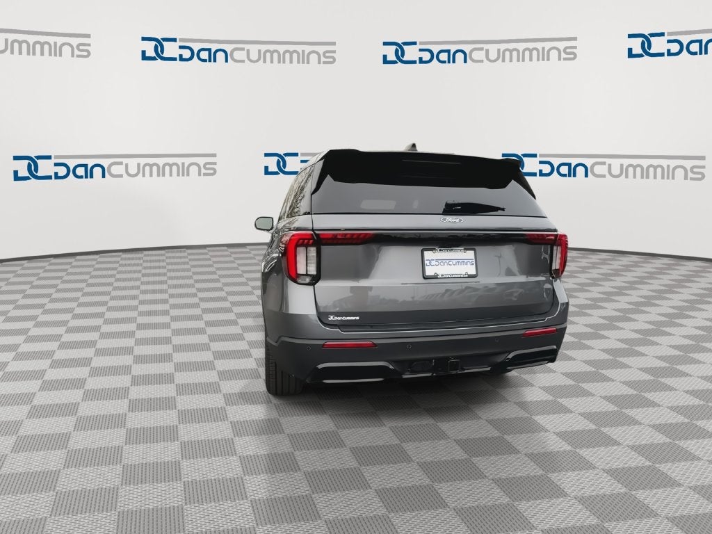2027 Ford Explorer Base