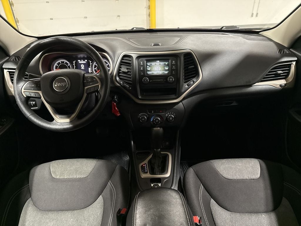 2015 Jeep Cherokee Sport