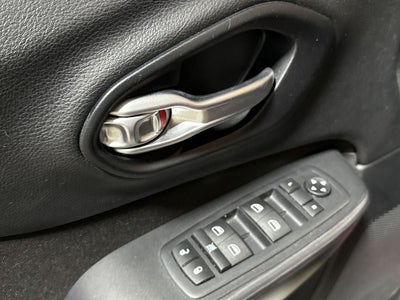 2015 Jeep Cherokee Sport