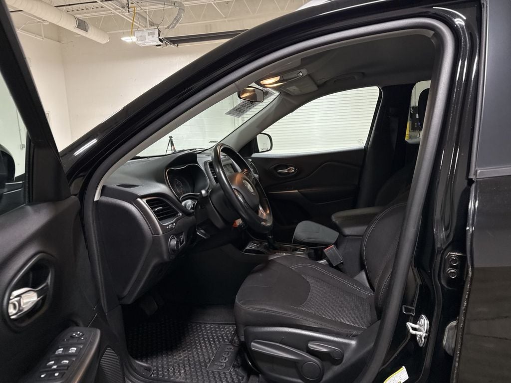 2020 Jeep Cherokee Latitude