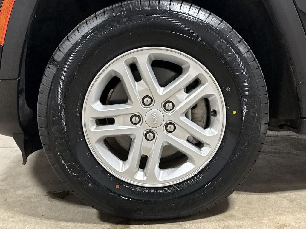 2022 Jeep Grand Cherokee Laredo