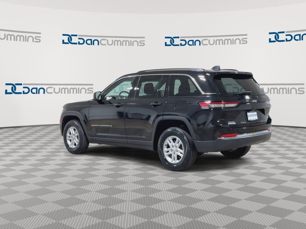 2022 Jeep Grand Cherokee Laredo