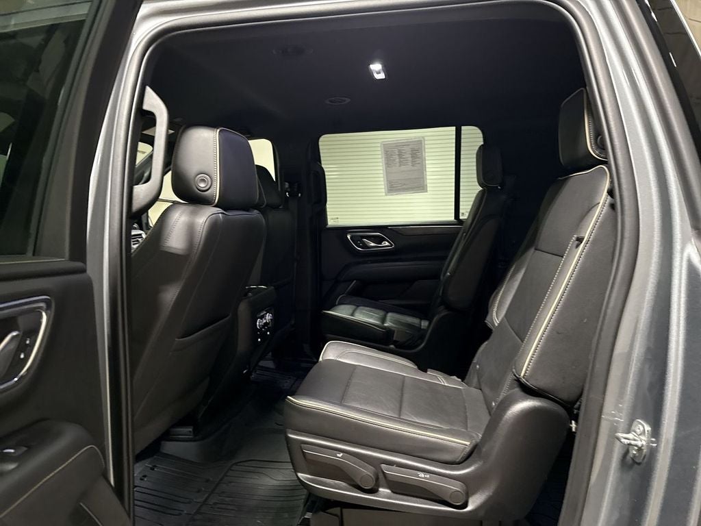 2022 GMC Yukon XL SLT