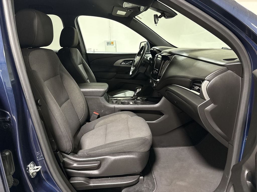 2023 Chevrolet Traverse LT