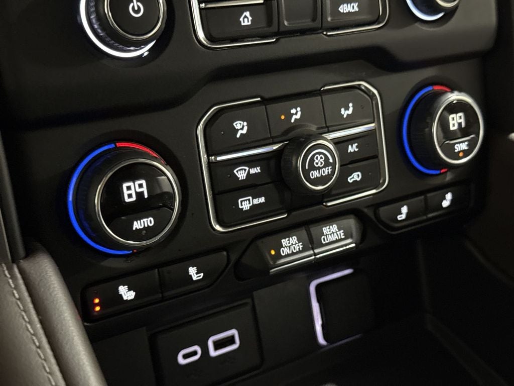 2024 Chevrolet Suburban LT