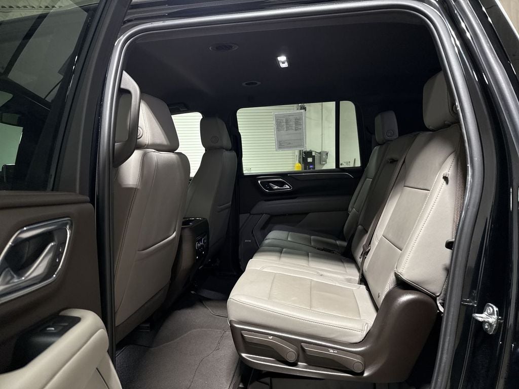 2024 Chevrolet Suburban LT