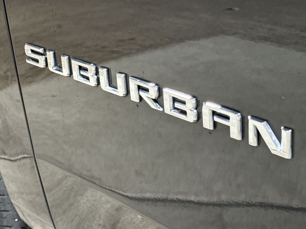 2024 Chevrolet Suburban LT