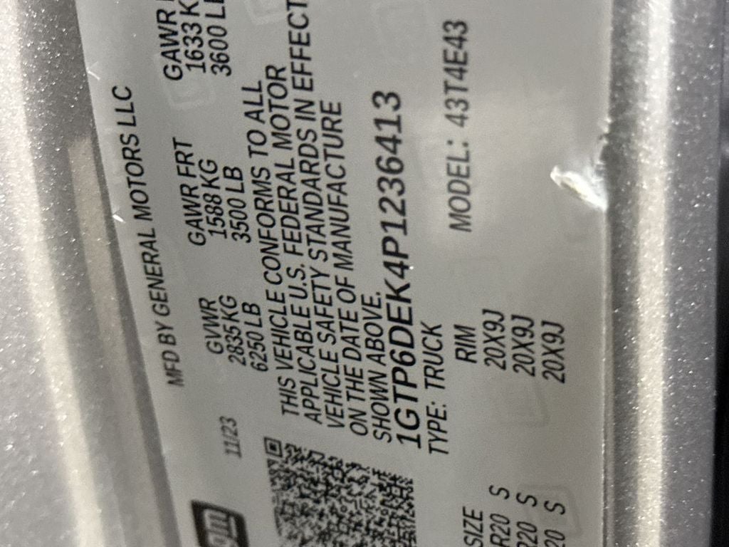 2023 GMC Canyon AT4