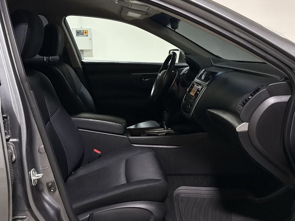 2016 Nissan Altima 2.5 SR