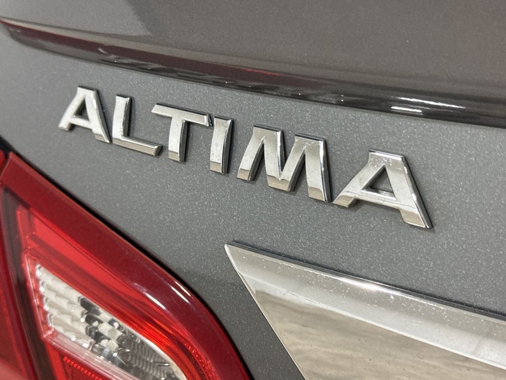 2016 Nissan Altima 2.5 SR