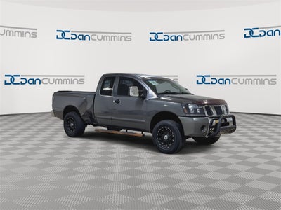 2005 Nissan Titan LE
