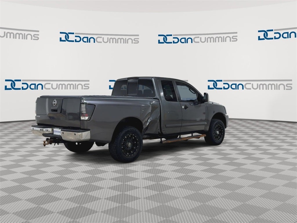 2005 Nissan Titan LE