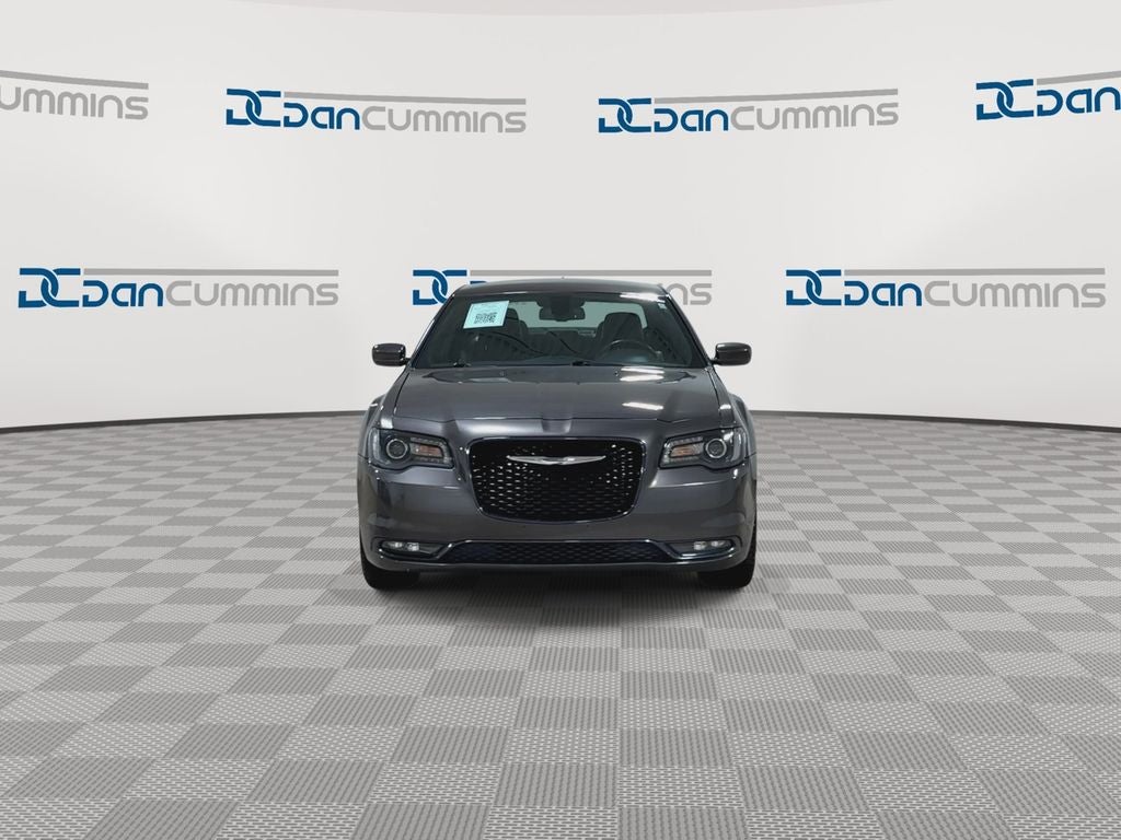 2019 Chrysler 300 S