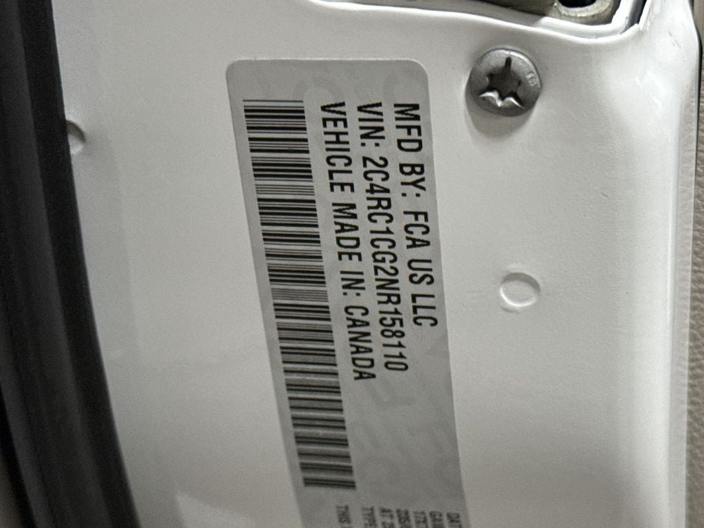 2022 Chrysler Voyager LX