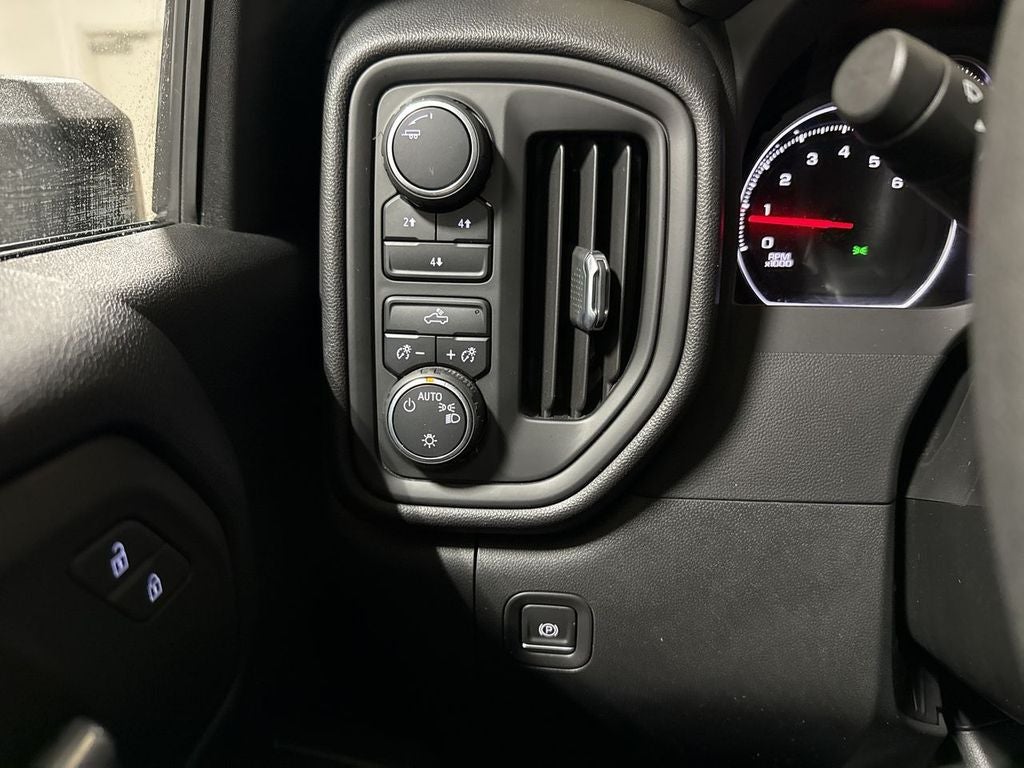 2023 Chevrolet Silverado 2500HD Custom