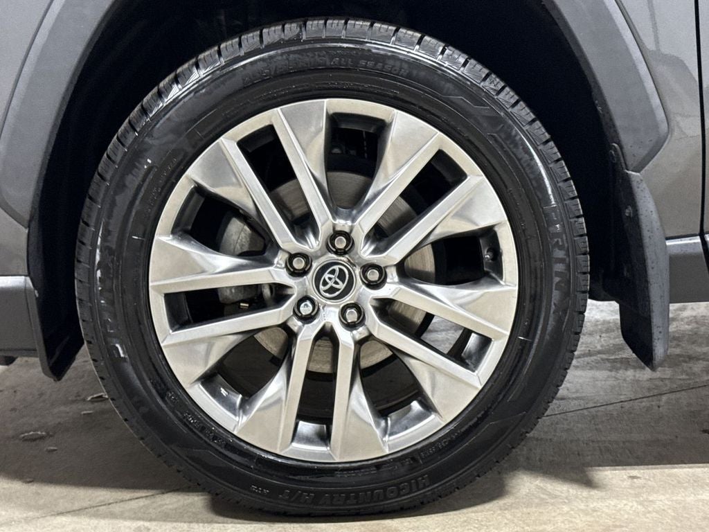 2020 Toyota RAV4 XLE Premium