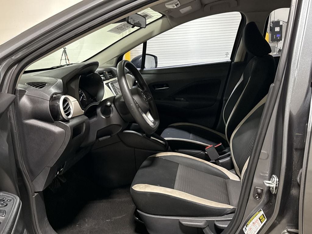 2021 Nissan Versa 1.6 SV
