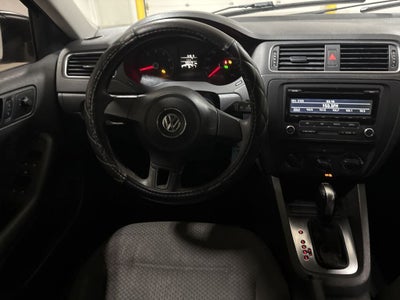2012 Volkswagen Jetta 2.0L Base