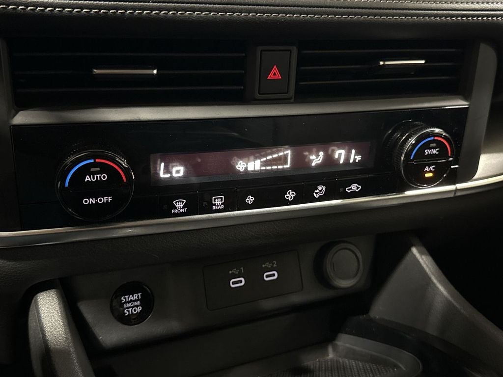 2025 Nissan Rogue SV