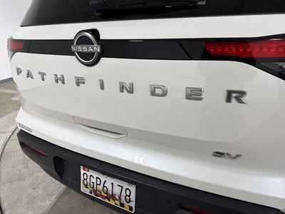 2024 Nissan Pathfinder SV