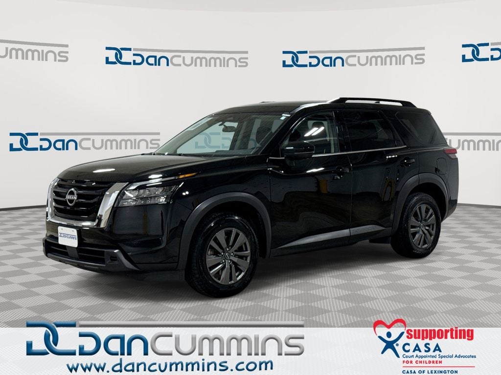 2025 Nissan Pathfinder SV