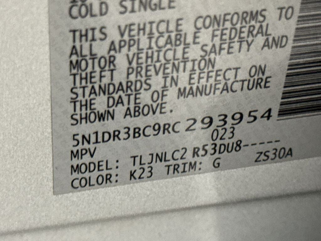 2024 Nissan Pathfinder SV