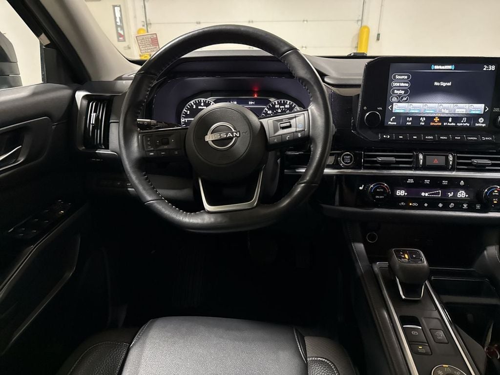 2022 Nissan Pathfinder SL