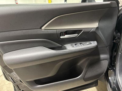 2025 Toyota Grand Highlander LE