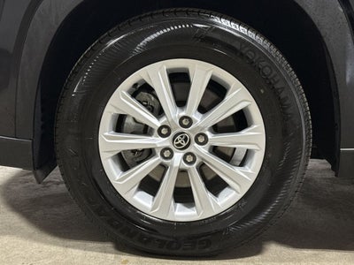 2025 Toyota Grand Highlander LE