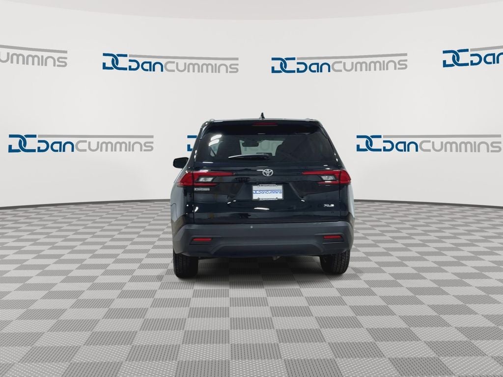 2025 Toyota Grand Highlander LE