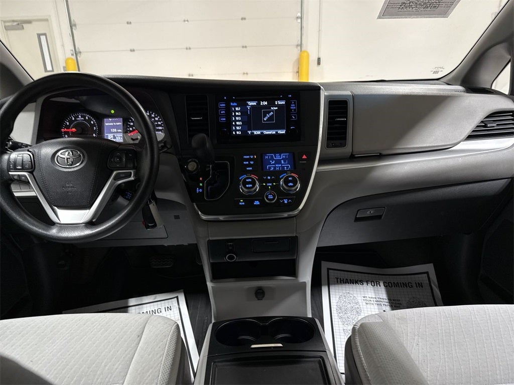 2016 Toyota Sienna L