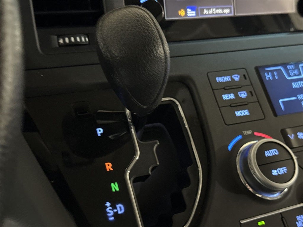 2015 Toyota Sienna L