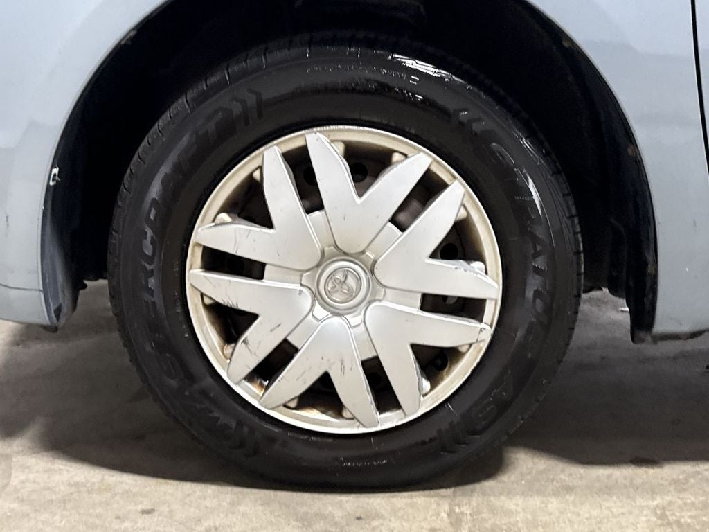2005 Toyota Sienna LE