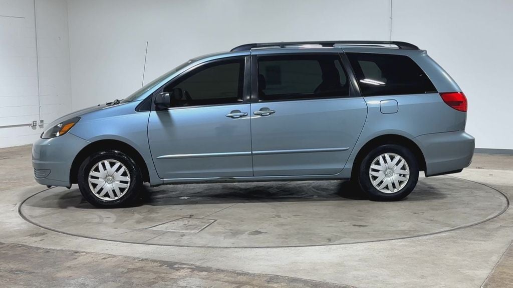 2005 Toyota Sienna LE