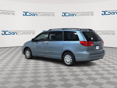 2005 Toyota Sienna LE