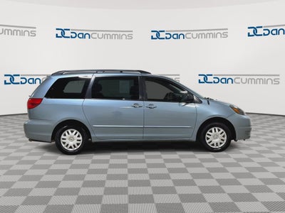 2005 Toyota Sienna LE