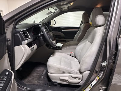 2015 Toyota Highlander LE