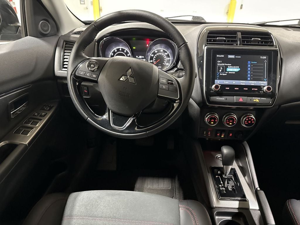 2025 Mitsubishi Outlander Sport 2.0 ES