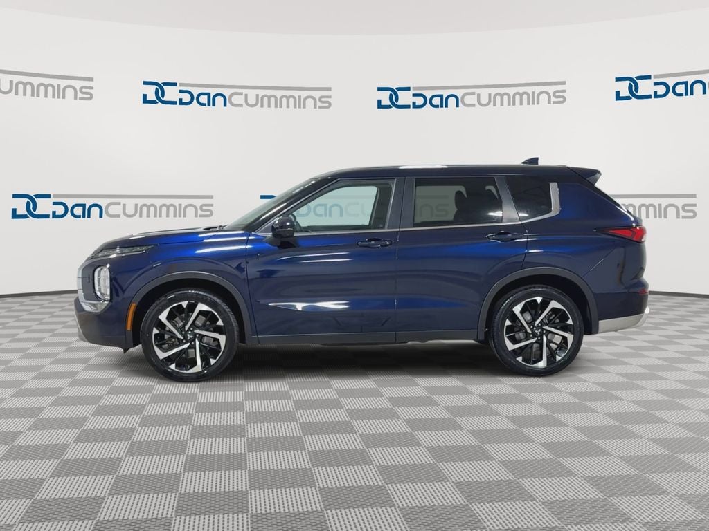 2024 Mitsubishi Outlander SE