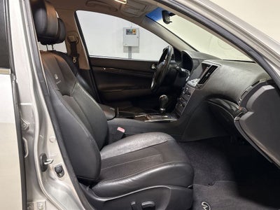 2010 INFINITI G37 Base