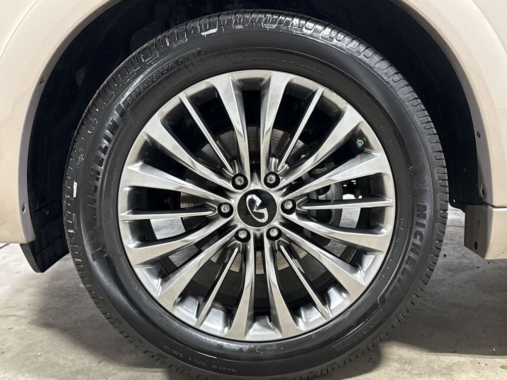 2019 INFINITI QX80 LUXE