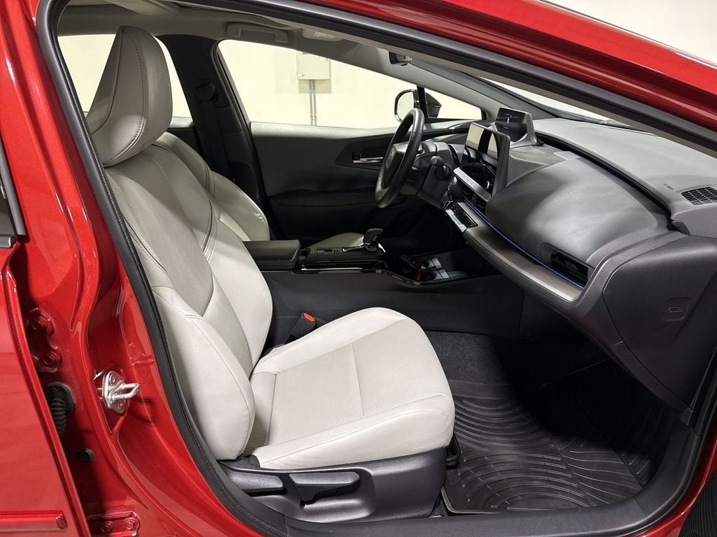2024 Toyota Prius XLE