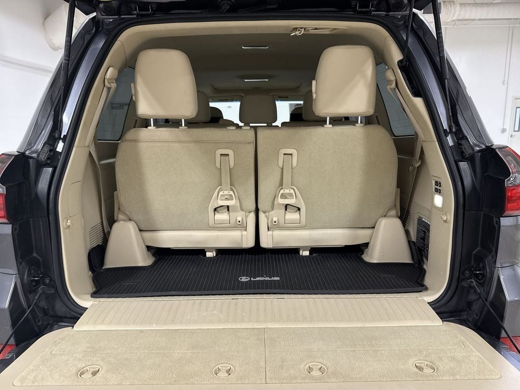 2017 Lexus LX 570