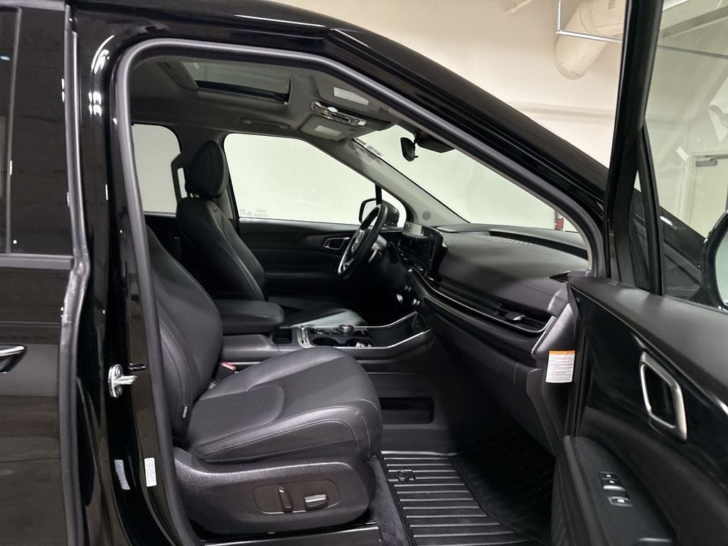 2025 Kia Carnival Hybrid SX