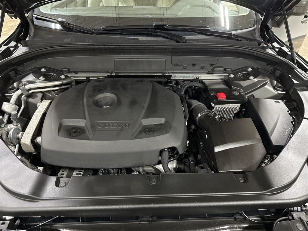 2020 Volvo XC60 T5 Momentum