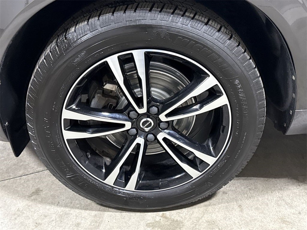 2020 Volvo XC60 T5 Momentum