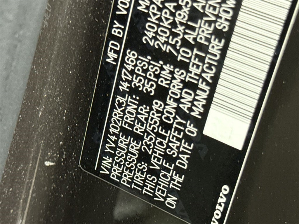 2020 Volvo XC60 T5 Momentum